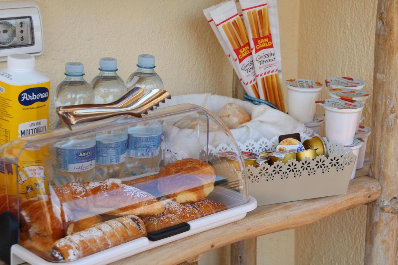 ヴィッラシミーウス La Rosa Dei Venti Bed & Breakfast エクステリア 写真