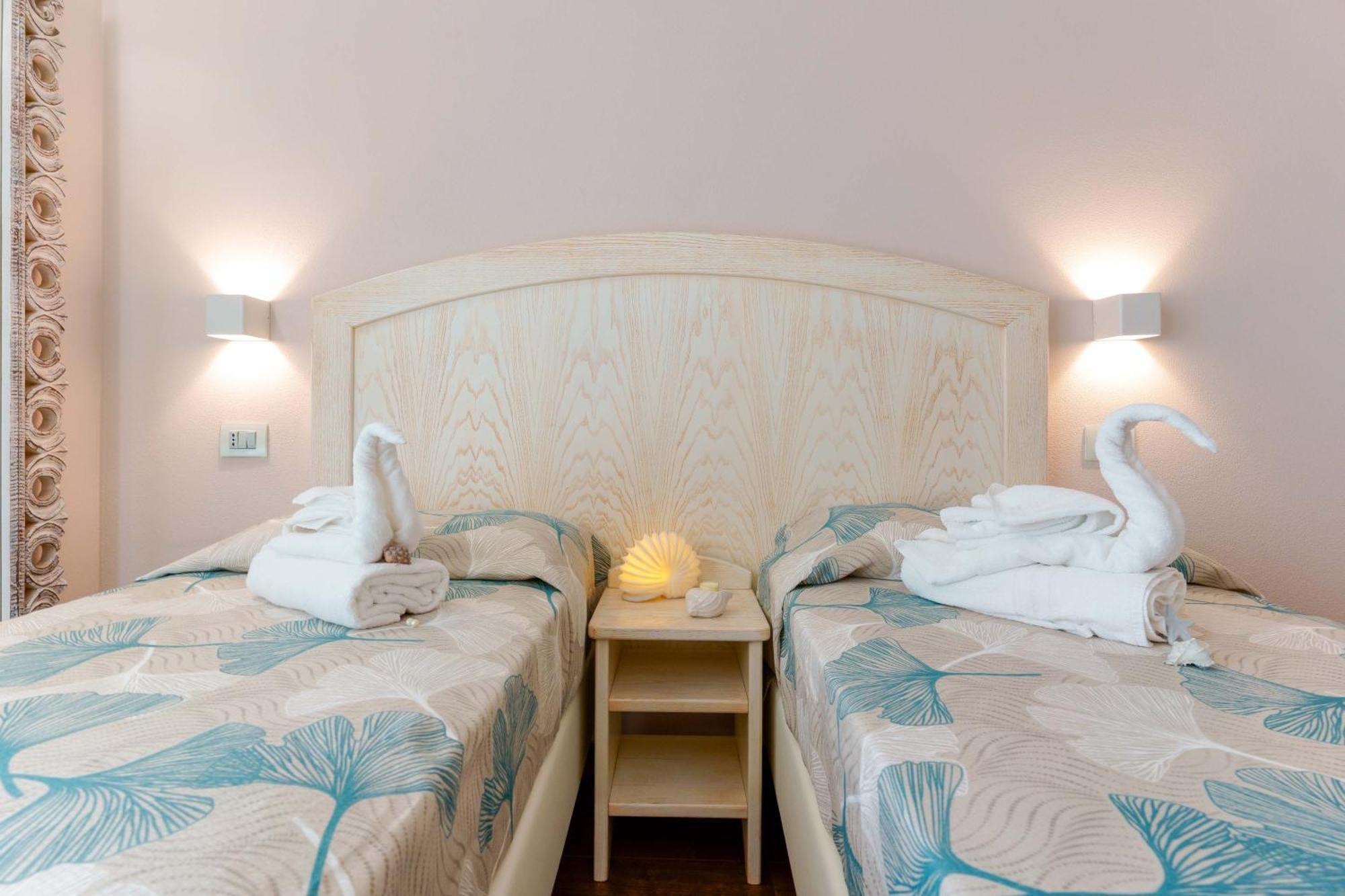 ヴィッラシミーウス La Rosa Dei Venti Bed & Breakfast エクステリア 写真