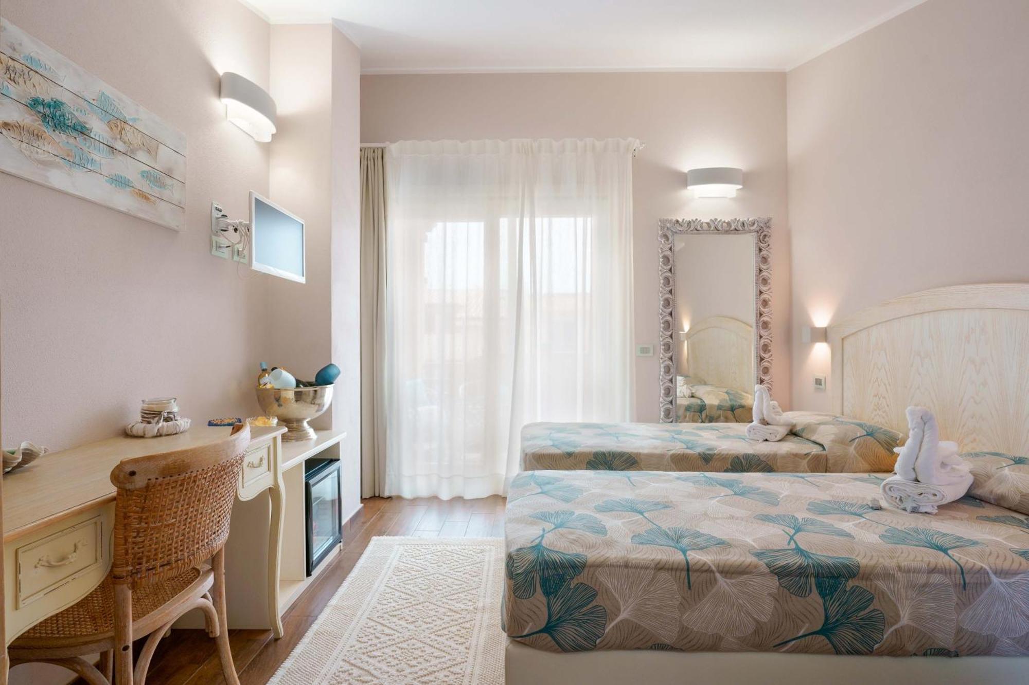 ヴィッラシミーウス La Rosa Dei Venti Bed & Breakfast エクステリア 写真