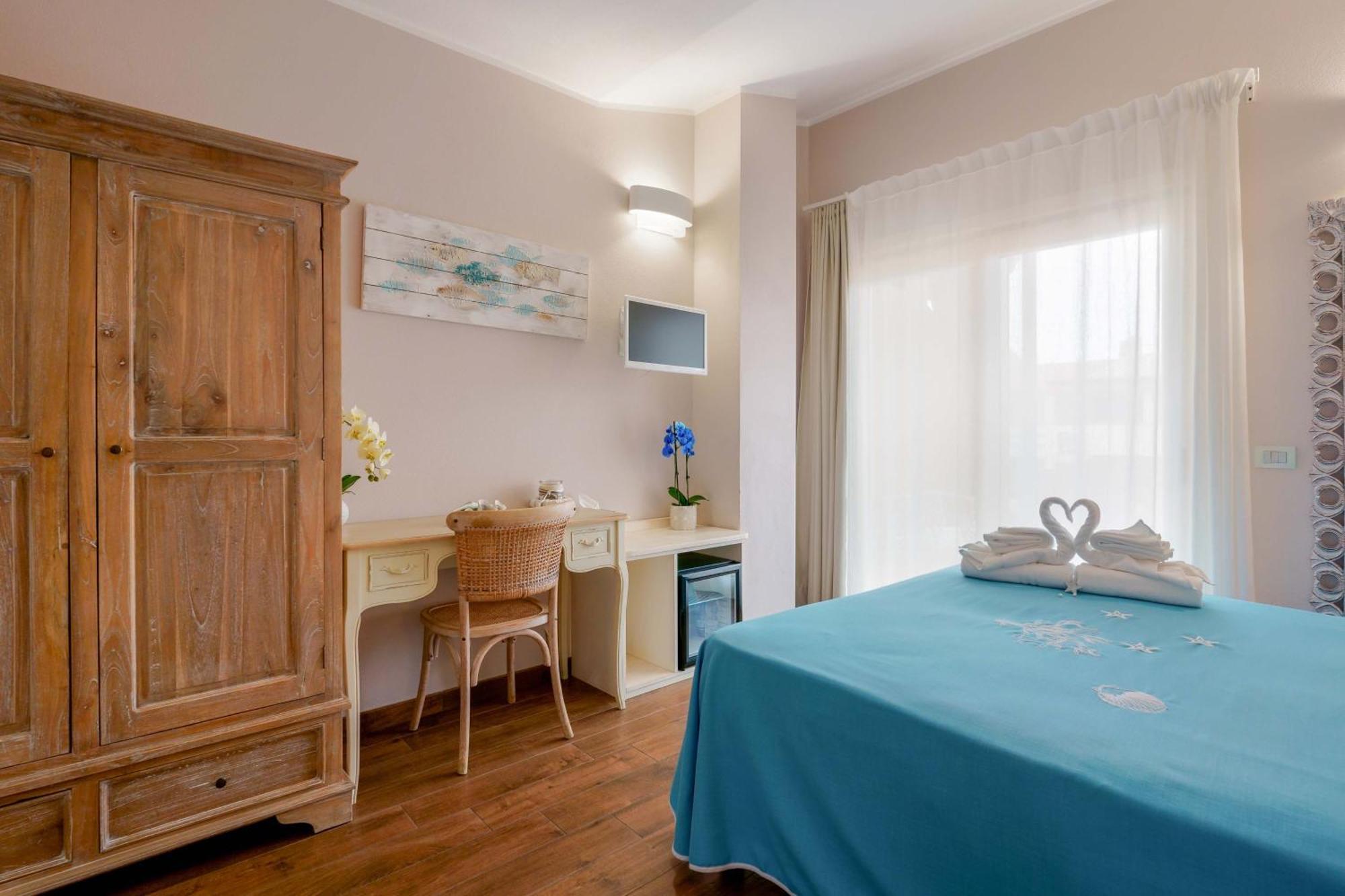 ヴィッラシミーウス La Rosa Dei Venti Bed & Breakfast エクステリア 写真